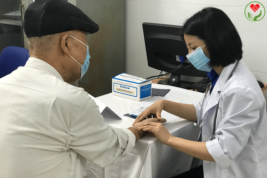 điều trị bệnh về xương khớp